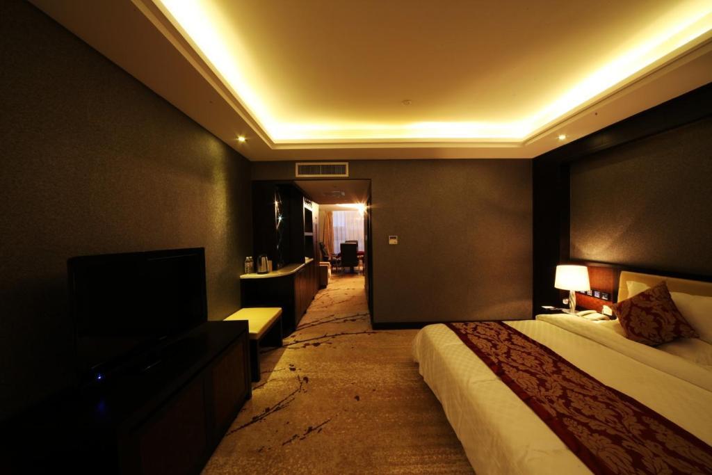 Xiongzhao Grand Hotel Weishan Tali Szoba fotó